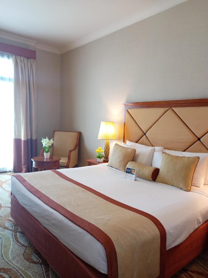 Al Diar Capital Hotel Abu Dhabi Exterior foto